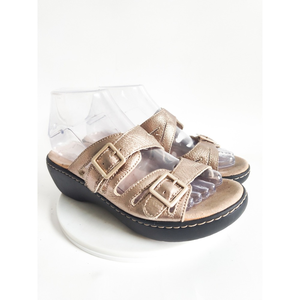 Clarks Slide Sandals Size 7 Leather Comfort Wedge Delana Liri Gold Metallic